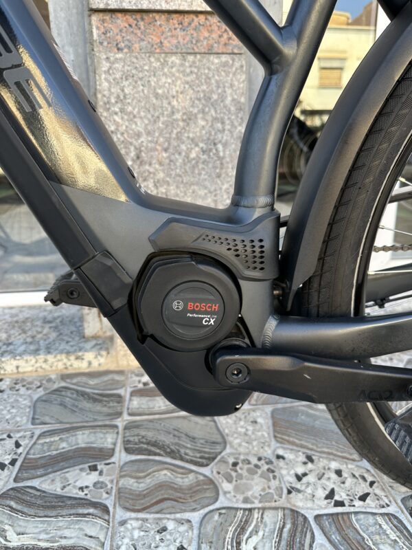 Cube Touring Hybrid One 625